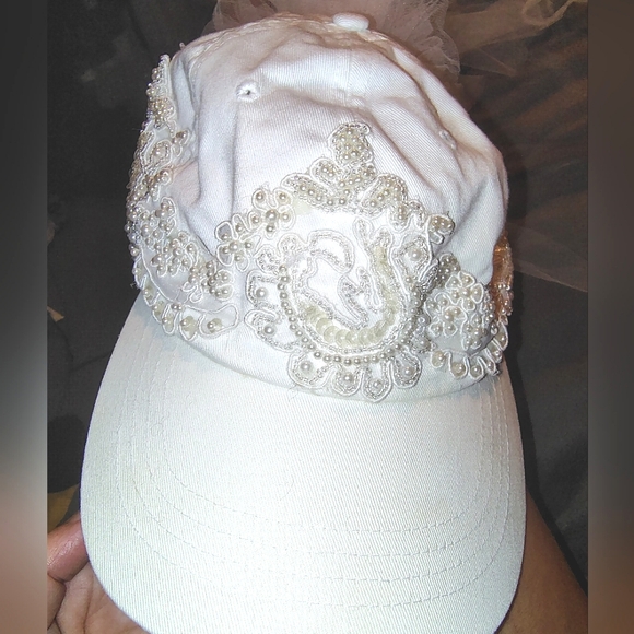 2 Pc: Lace Wedding Dress+ Cap Veil, White Sleeveless, Sequin & Beaded Cap, 4 - Picture 3 of 16